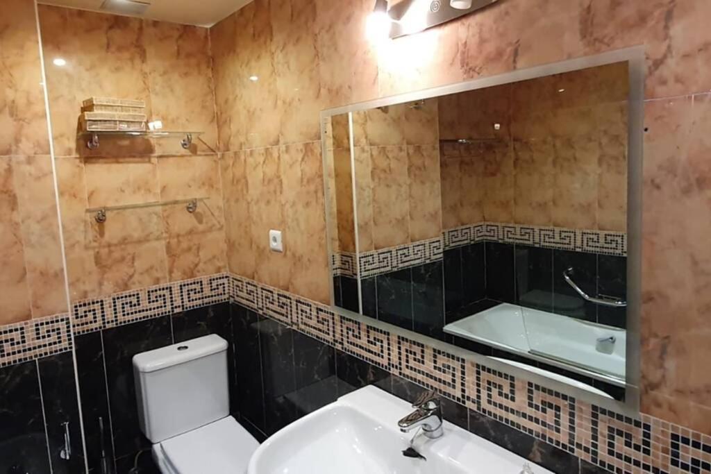 Centrico Apto Cangas De Onis, Cerca Puente Romano Apartment Exterior photo
