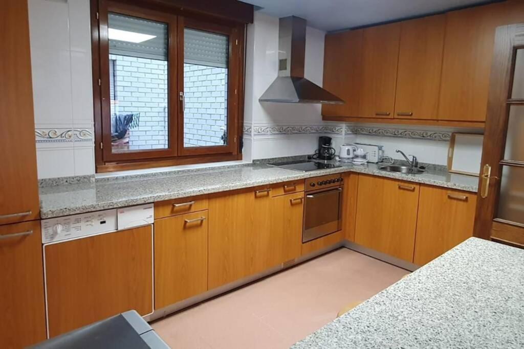 Centrico Apto Cangas De Onis, Cerca Puente Romano Apartment Exterior photo